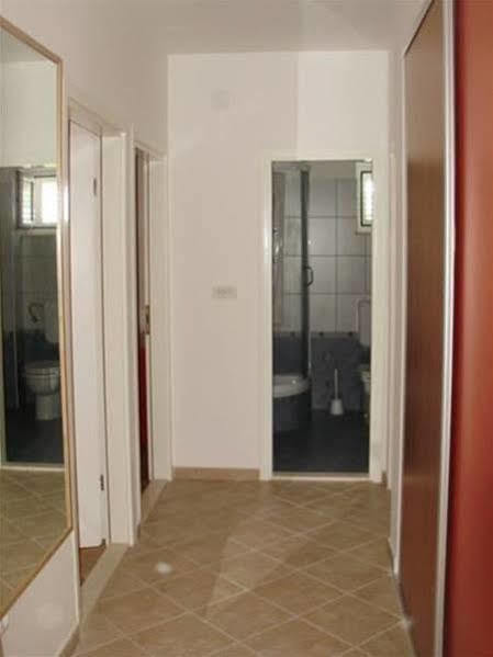 Apartments Mazuran Hvar Town Esterno foto